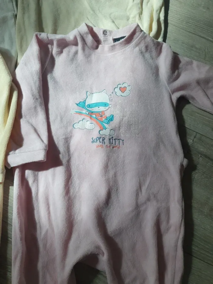 Lot pyjamas bébé fille 24 mois - photo numéro 3