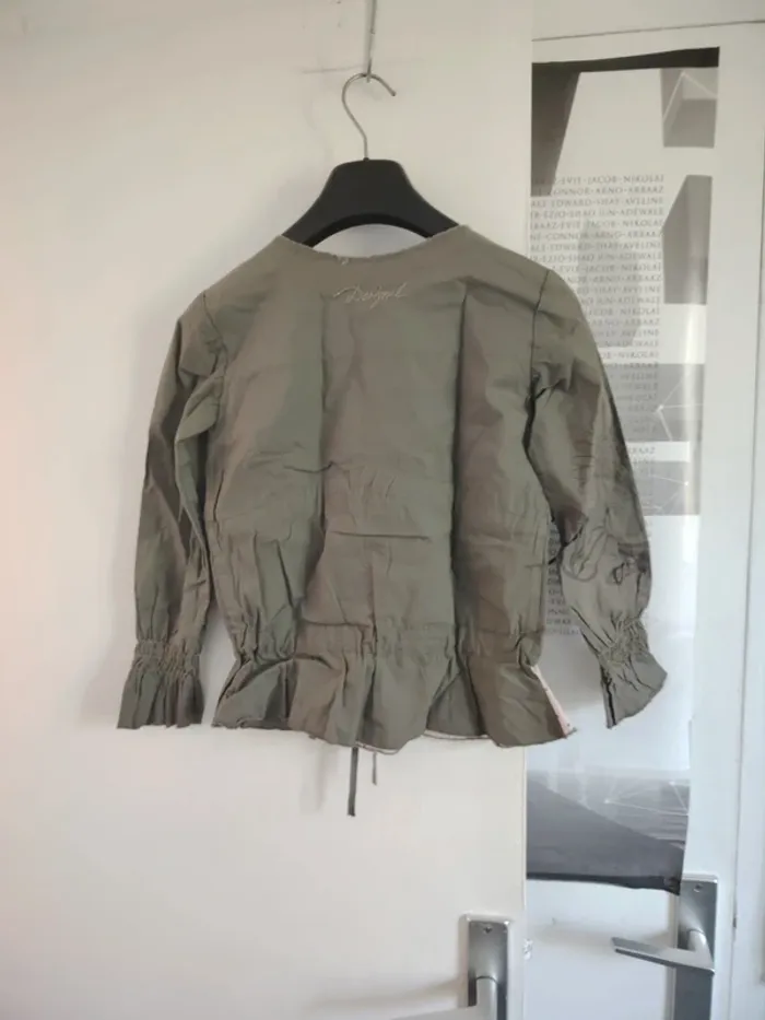 Chemise desigual 6/8 ans - photo numéro 2