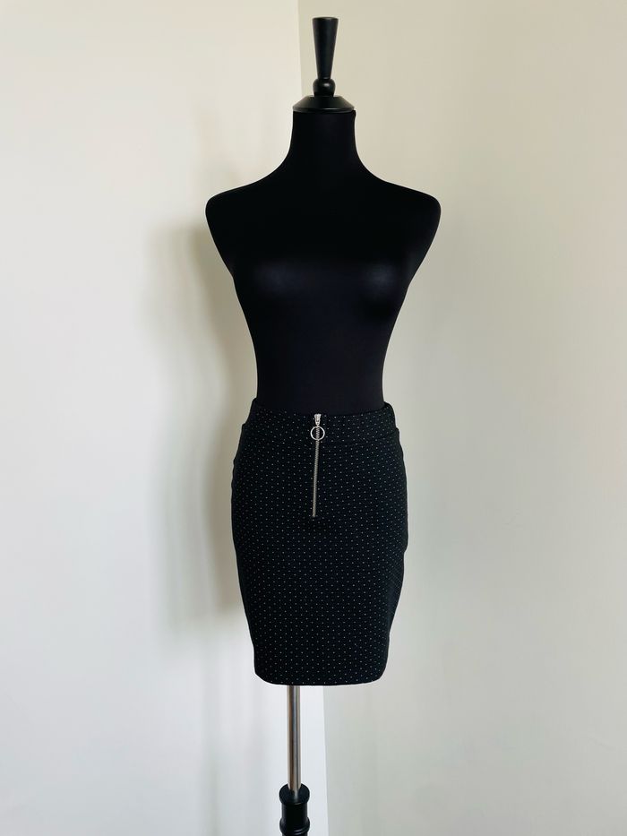 🦋 Jupe chic Femme. Noire pois blanc. Jennyfer. Taille 36 S. Neuve.