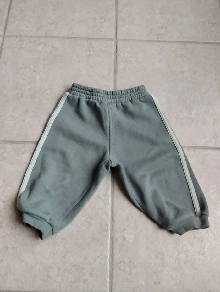 Ensemble 12mois - photo numéro 2