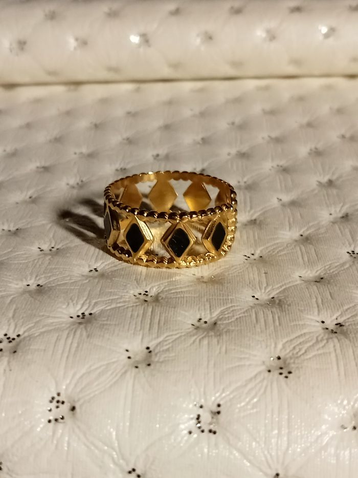 Tres belle bague, pour femme - photo numéro 5