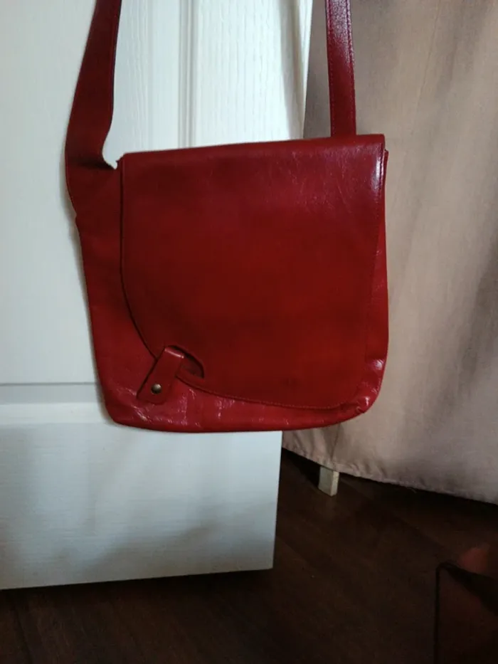 Sac en cuir rouge - photo numéro 2