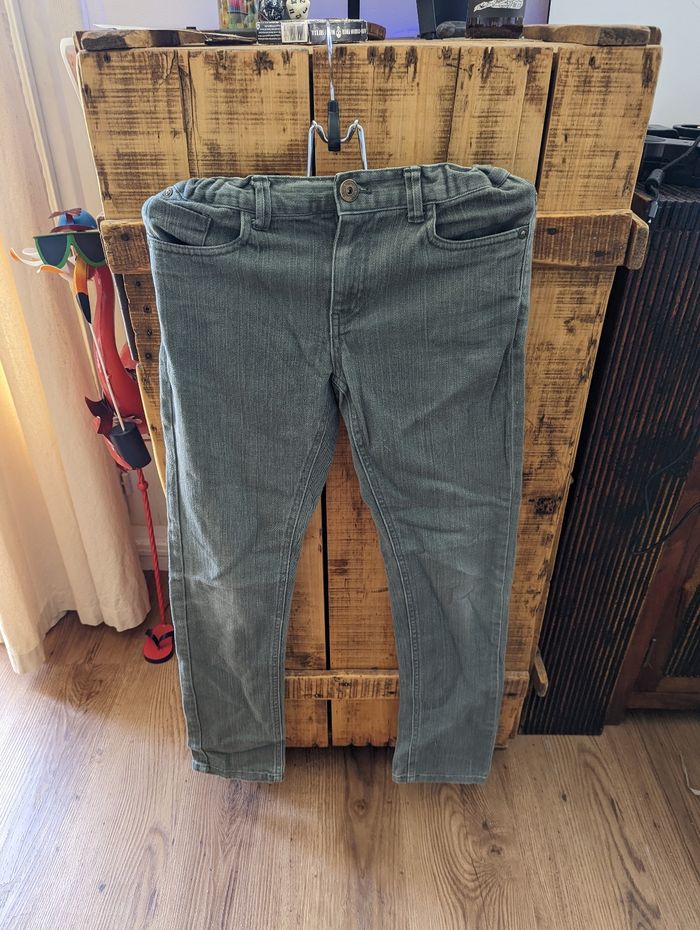 Jeans kaki gris Kiabi enfant 12ans