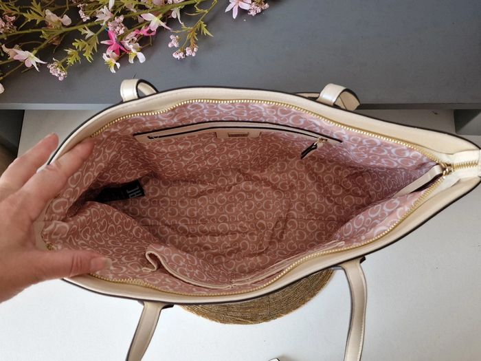 Grand sac Guess femme - photo numéro 9
