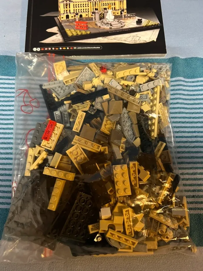 Lego Architecture Palais de Buckingham 21029 - photo numéro 2