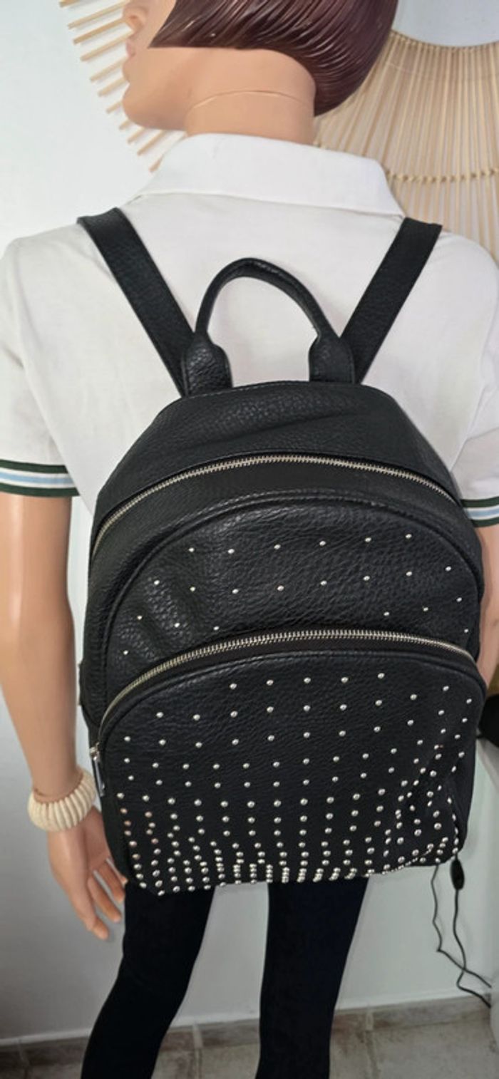 Sac à Dos ou cartable   très  bonne Etat - photo numéro 3