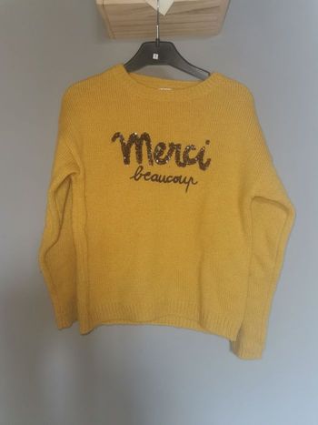 Pull tape à l œil 8 ans