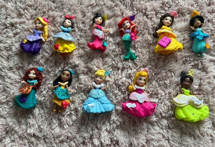 Lot de 11 mini princesse Disney Hasbro