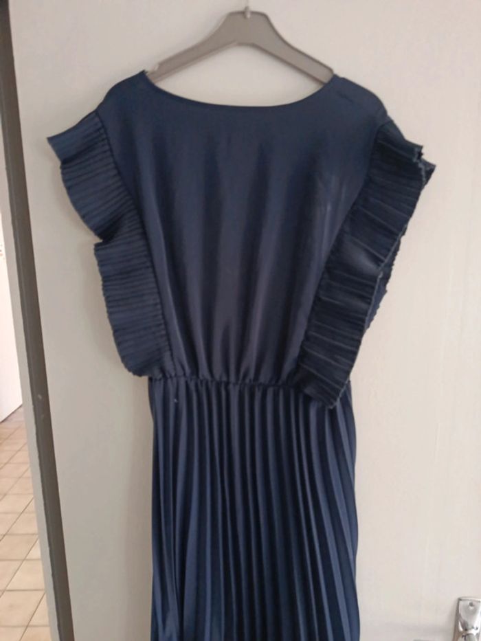 Robe soirée bleu marine - photo numéro 3
