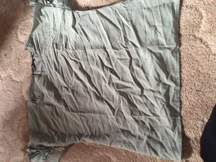 TEE shirt top vert