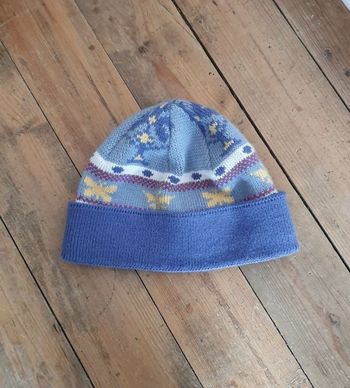Bonnet fantaisie bleu neuf
