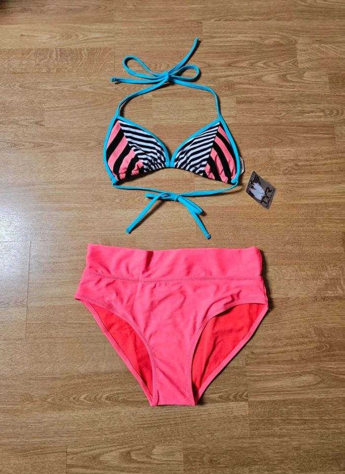 Magnifique maillot de bain rayé
