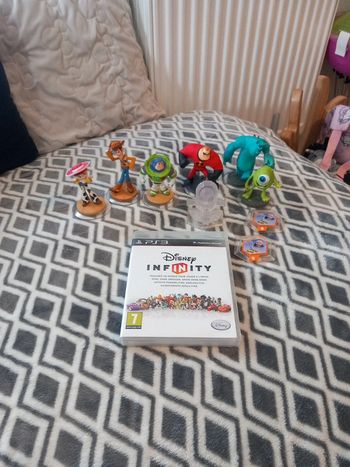 Lot 8 figurines infinity plus jeux ps3