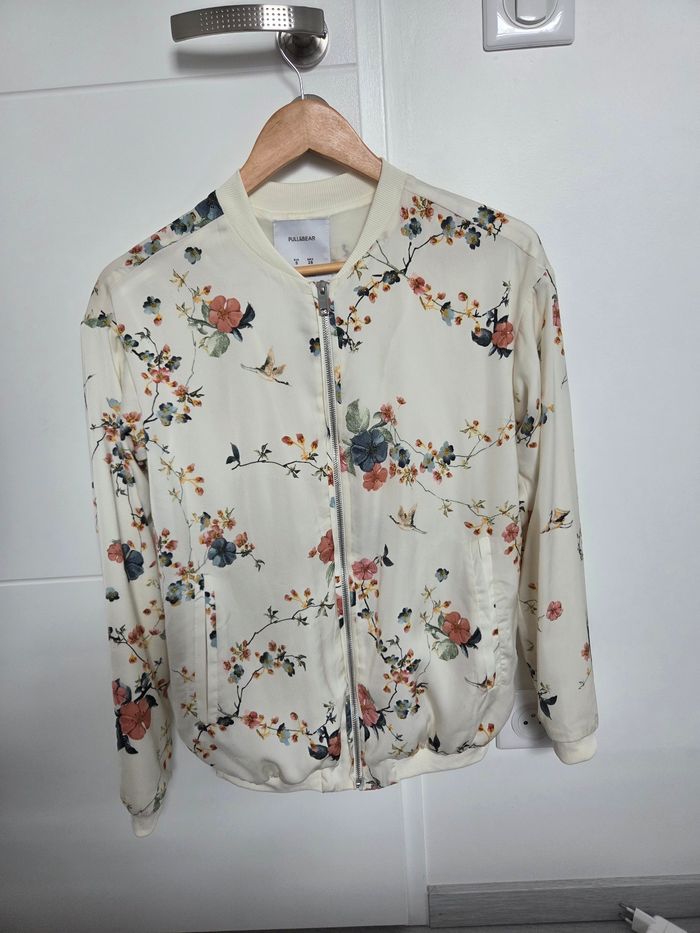 Veste crème pull & Bear