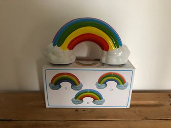 Tirelire arc en ciel neuve