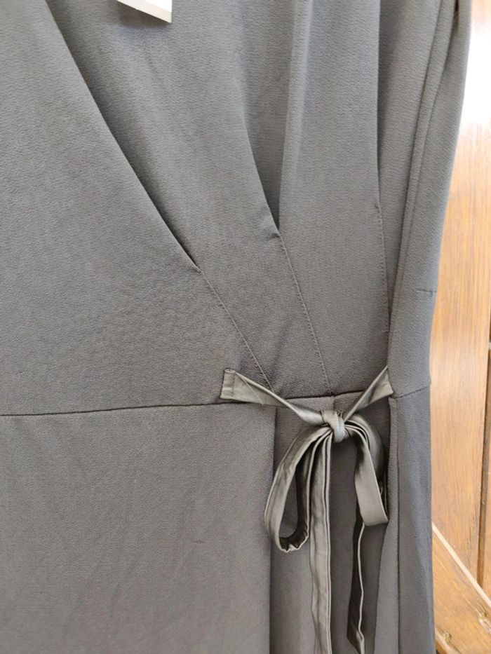 Robe noire cache coeur - photo numéro 3