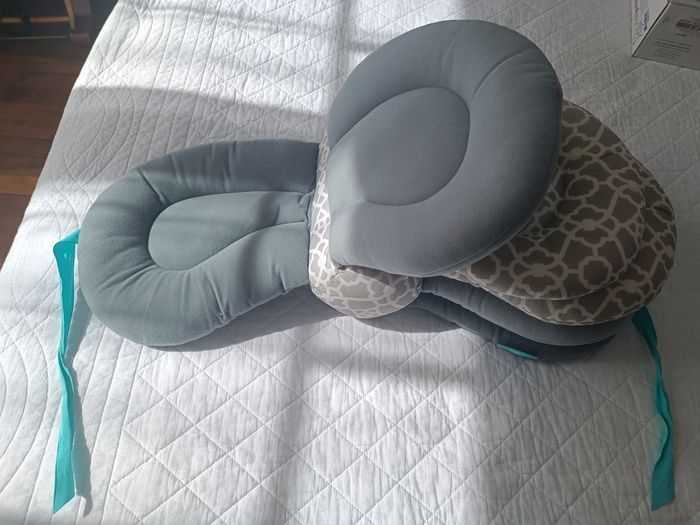 Coussin d'allaitement ajustable - photo numéro 3
