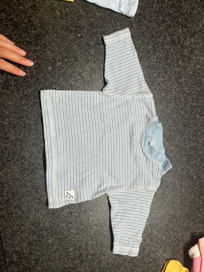 Lot taille un mois - photo numéro 3