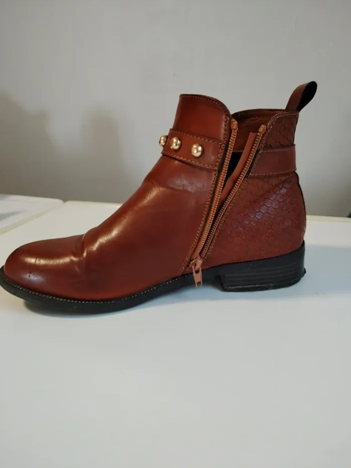 Boots Vice Versa