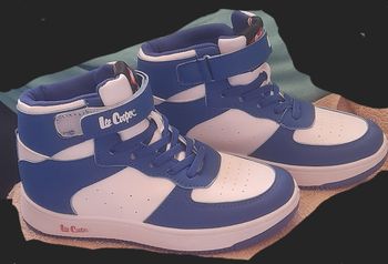 Basket haute scratch et lacets blanche et bleu