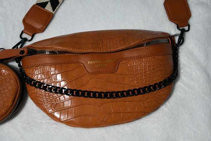 Sac banane en bandoulière - photo numéro 2