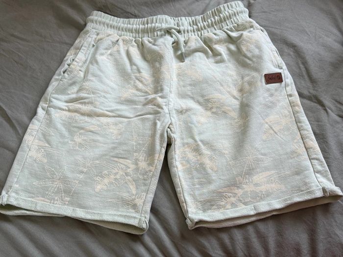 Short 12 ans