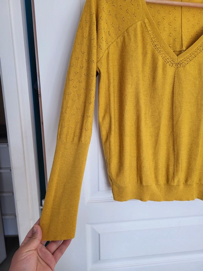 Pull maille fine col V taille L - photo numéro 2