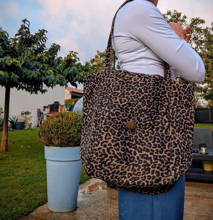Grand cabas léopard "Handmade" – Chic et pratique - photo numéro 2