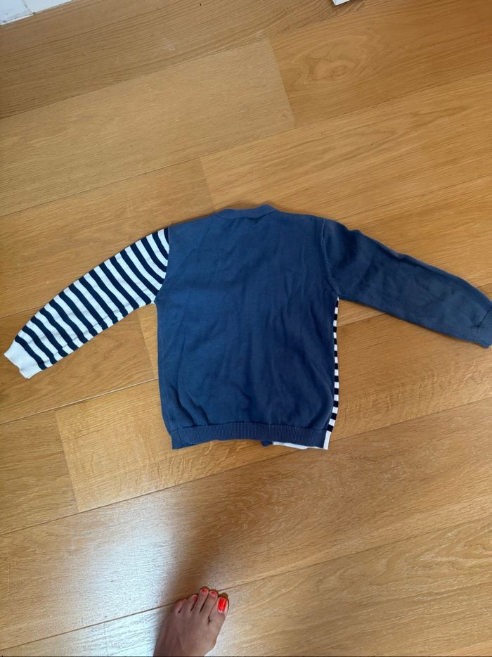 Gilet garçon en très bon état - photo numéro 2