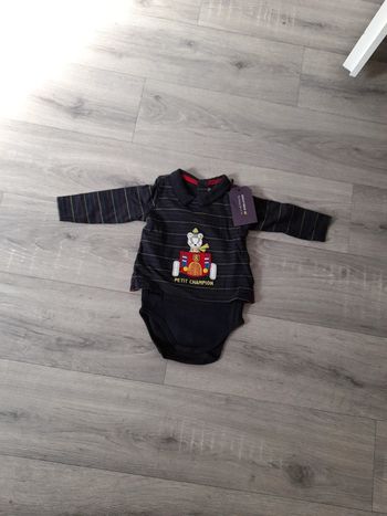 Body 2 en 1 taille 12 mois