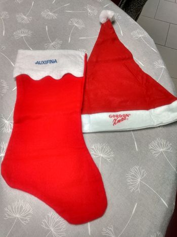 Chaussette et bonnet de Noël