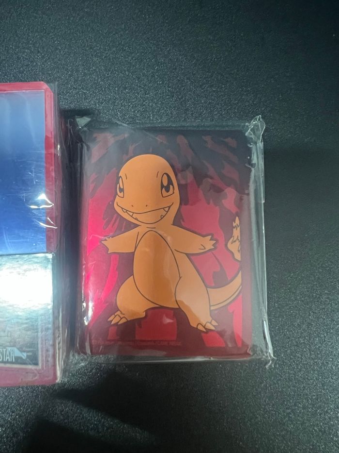 Lot sleeves Salameche + Top Loader - photo numéro 3