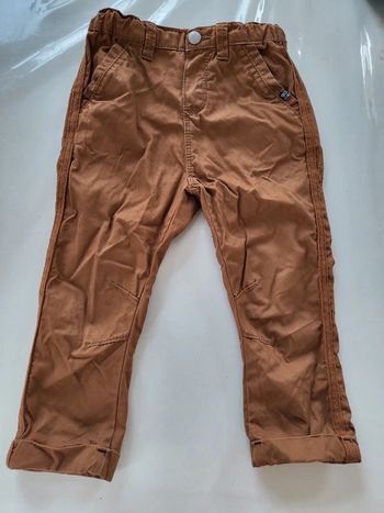 Pantalon Obaibi taille 23 mois
