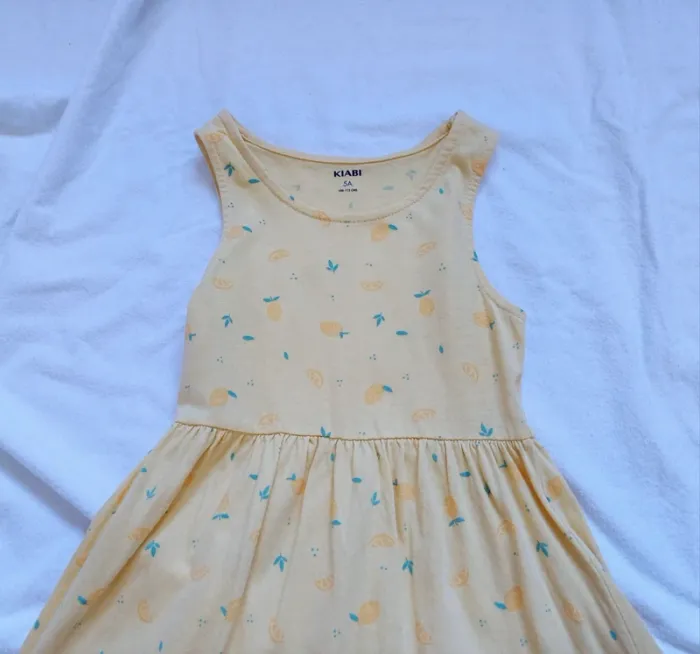 Lot de 2 robes D'été 5 ans - photo numéro 3