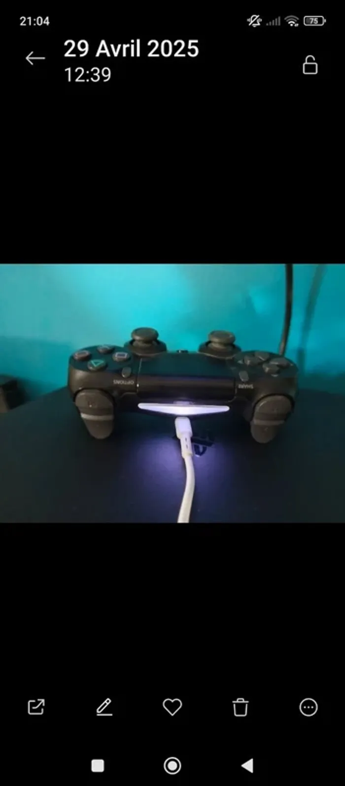 Ps4 500go avec 3 manettes et 6 jeux - photo numéro 9