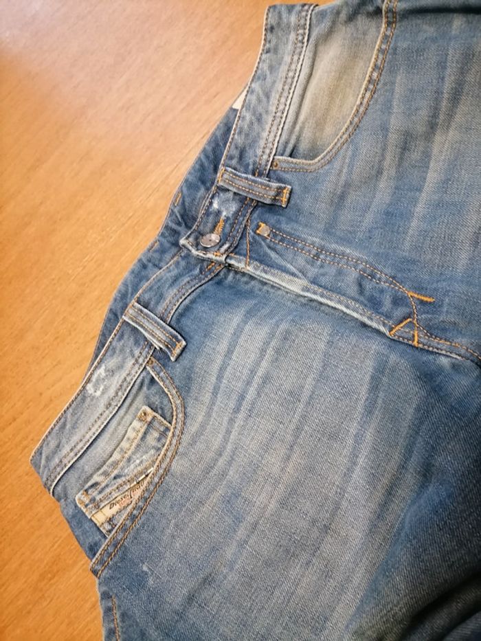 Jeans diesel - photo numéro 4