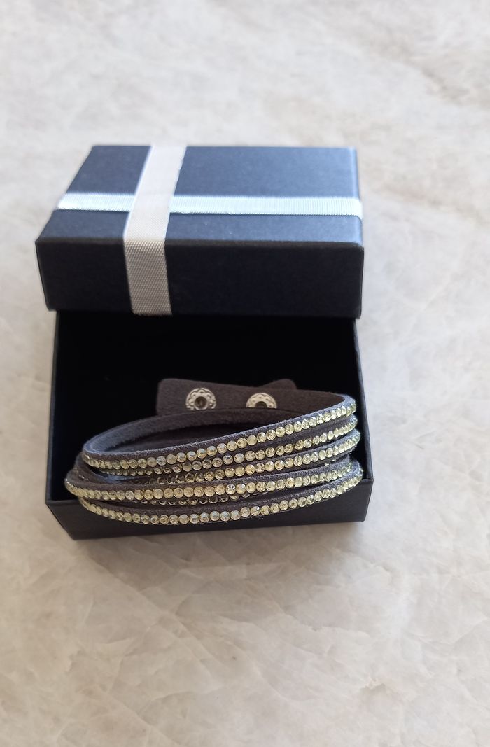 Bracelet daim et strass