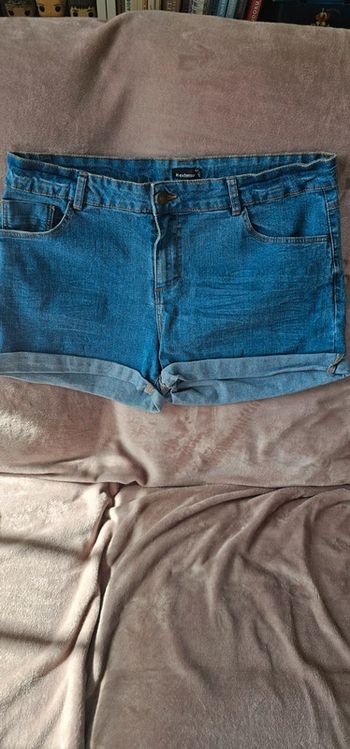 Short jean In Extenso taille 44