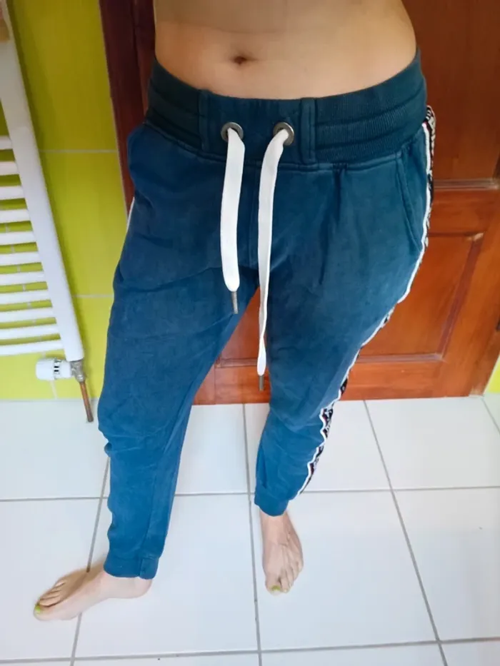 Pantalon de jogging femme bleu marine BeGummy