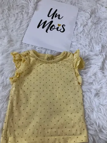 Tee shirt jaune pois