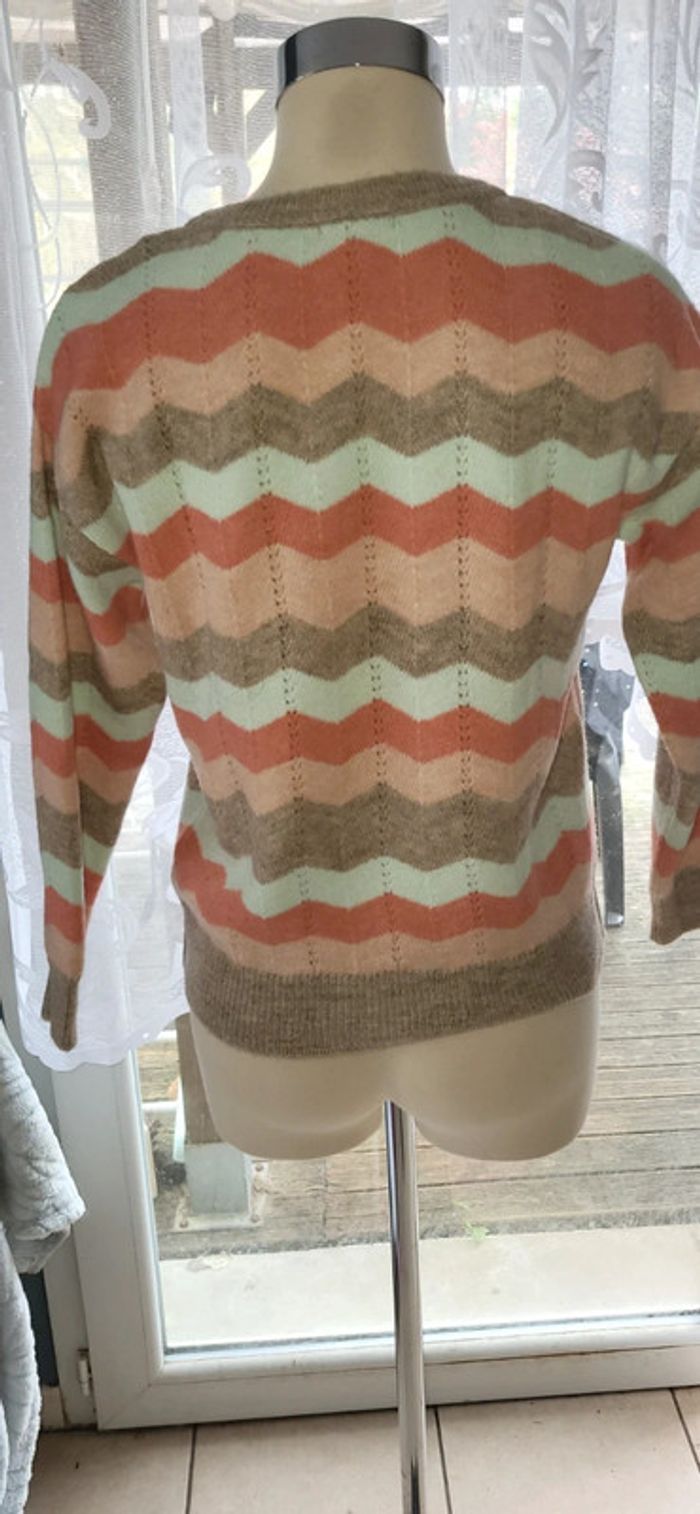 Pull en tricot à rayures colorées et tout doux – Taille M - photo numéro 4