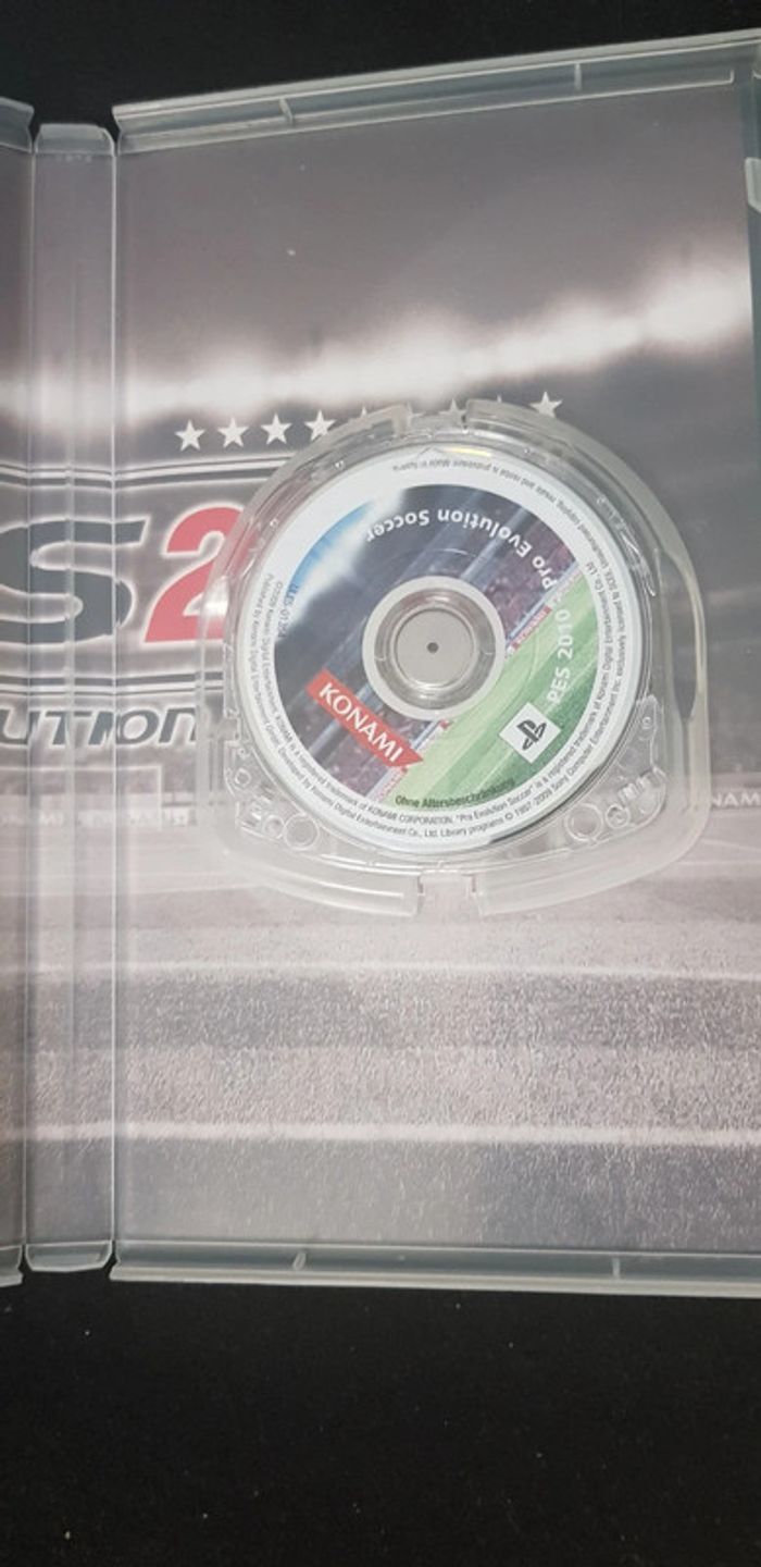 Pro Evolution Soccer 2010 PSP - photo numéro 4