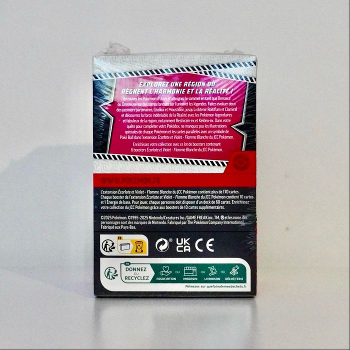 Pokémon - Bundle EV10.5 Flamme Blanche FR Neuf et Scellé - photo numéro 2