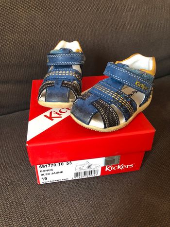 Sandale kickers t19