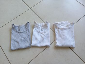 Lot de débardeurs uni  fille garçon 8 ans neuf
