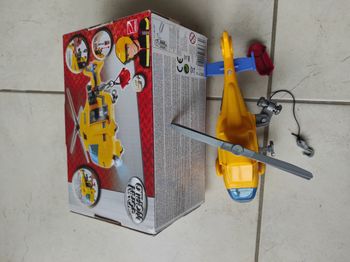 Hélicoptère avec 3 effets sons et 2 lumières