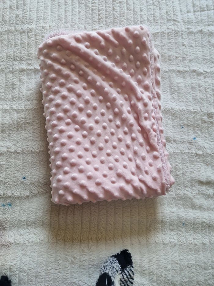 Plaid bébé rose