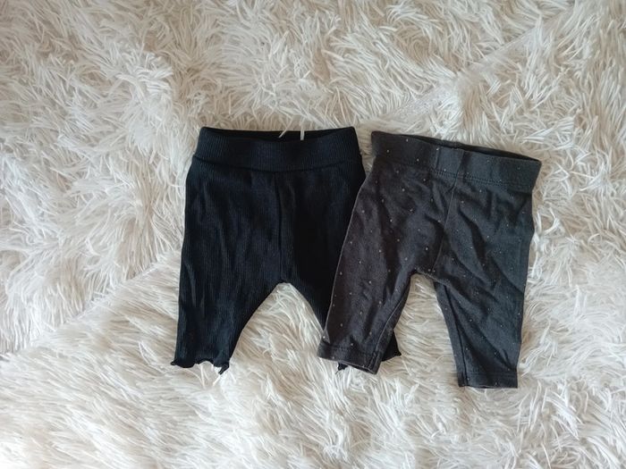 Lot 2 leggings 1mois Kiabi