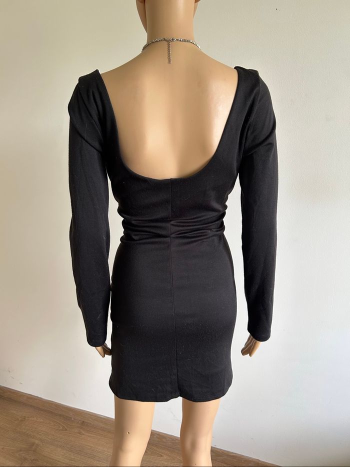 Robe noire et rose à manches longues Desigual taille L bon état - photo numéro 5
