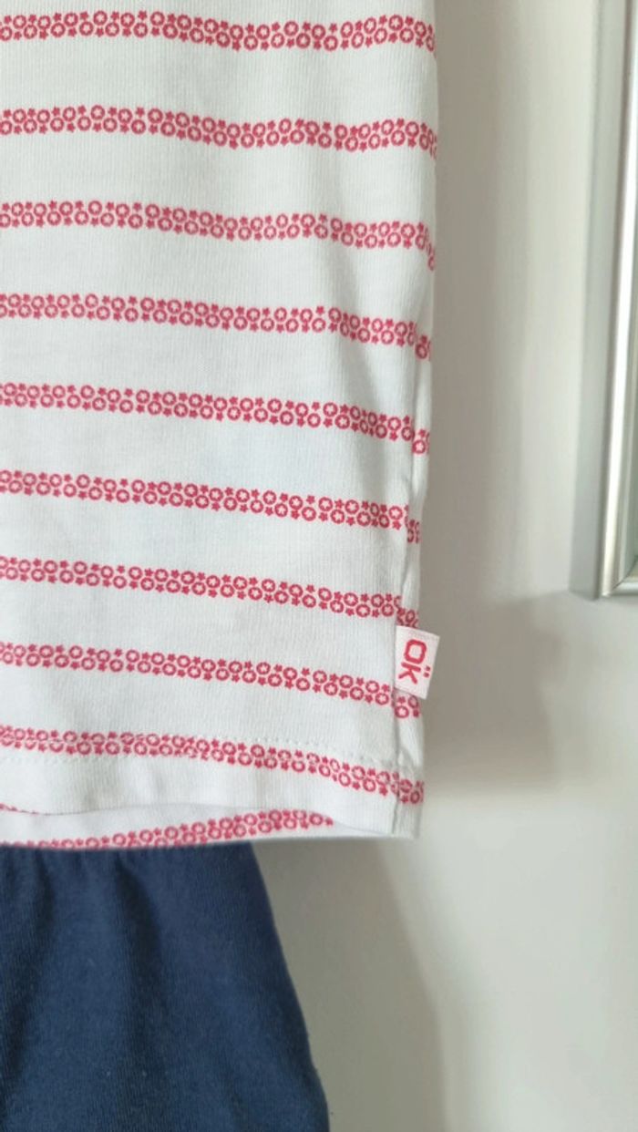 Ensemble T-shirt okaidi dream rayures et un short marien taille 4ans comme neuf - photo numéro 4